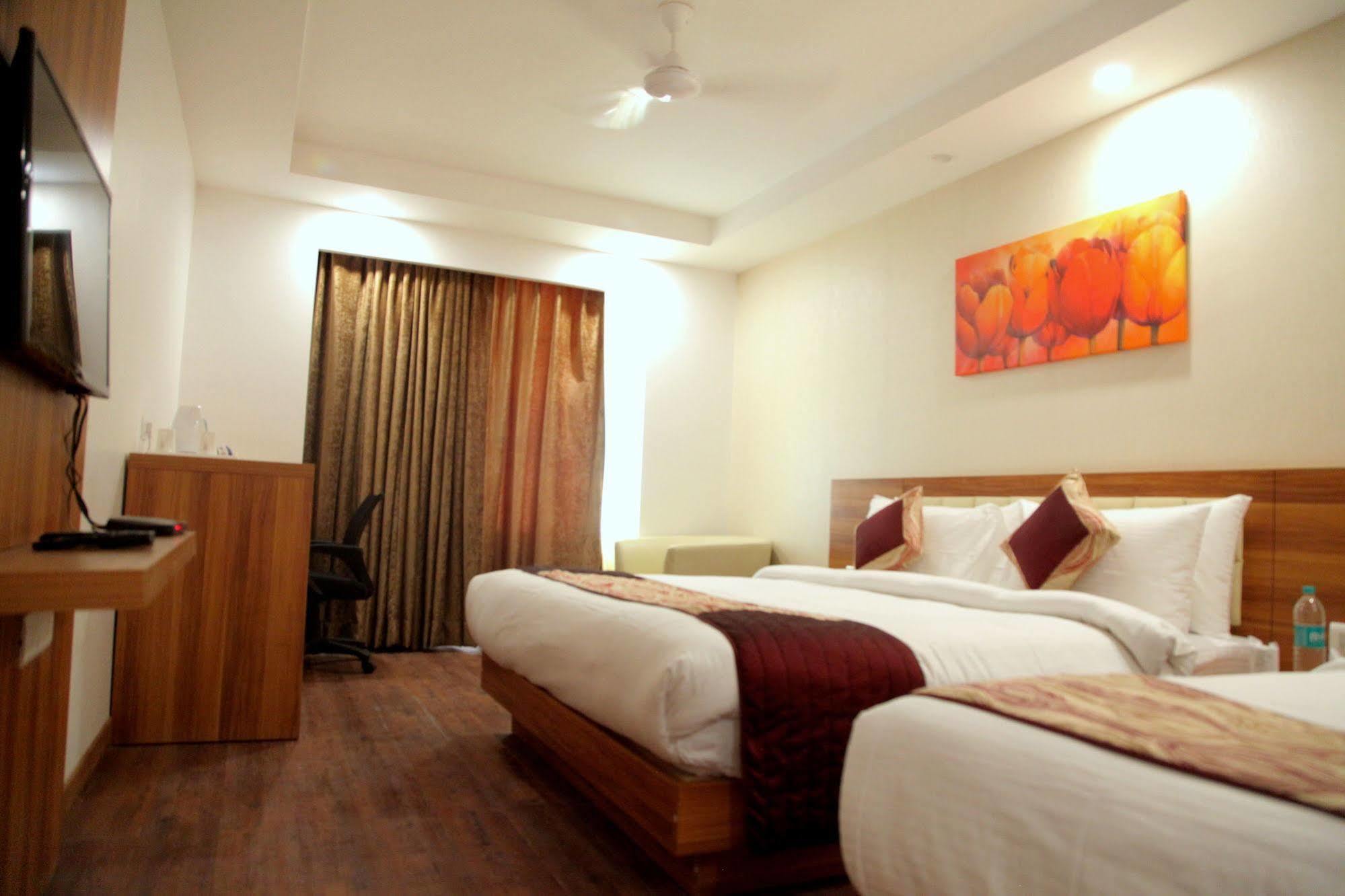 Le Roi Jammu - Near Jammu Railway Station Hotel Exterior photo
